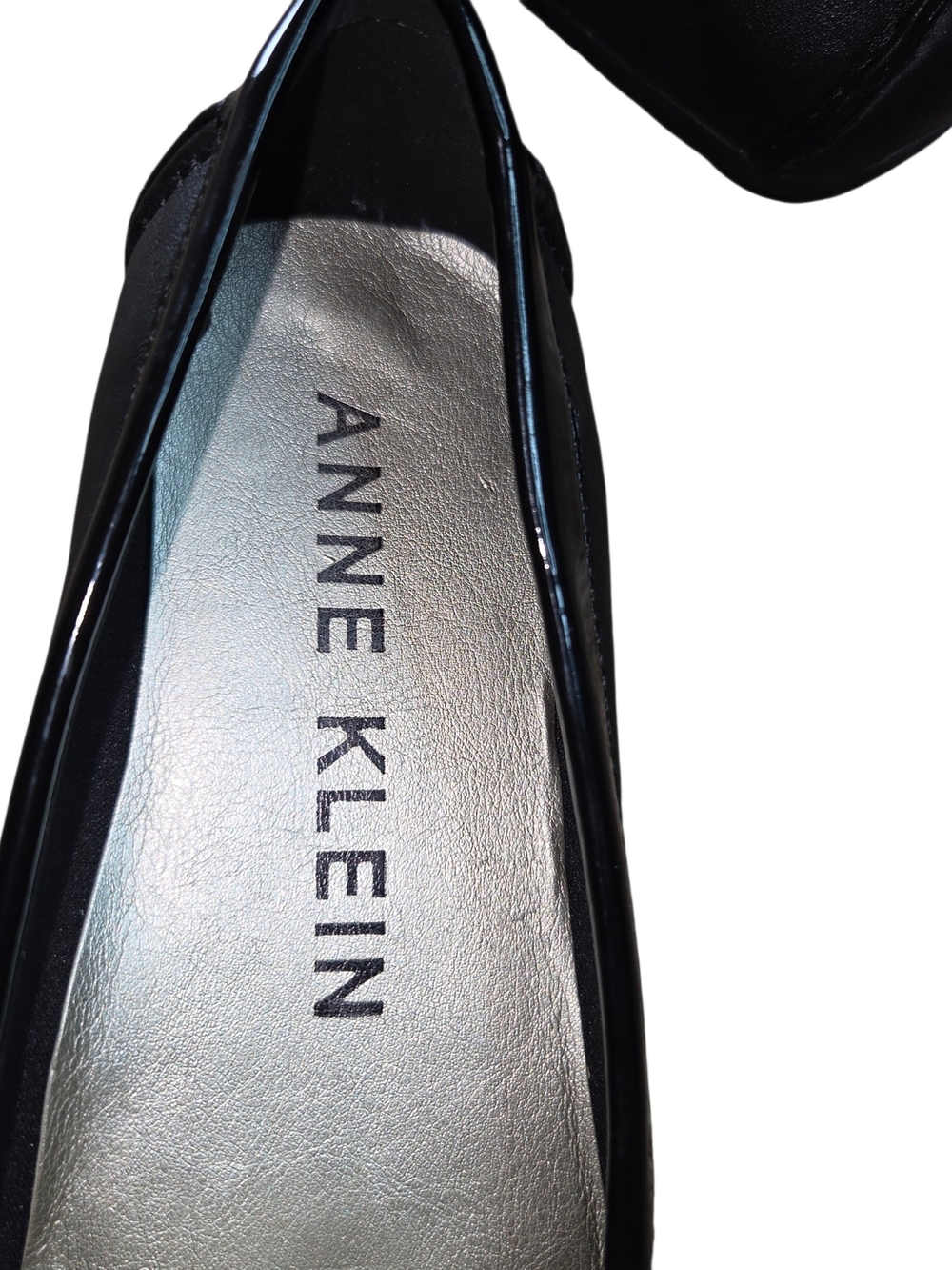 Anne Klein Black Loafers with Silver-Tone Chain Detail - Picture 4 of 6